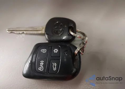 2013 Toyota Sienna Xle V6 8 Passenger from USA, damaged, VIN 5TDYK3DC8DS367590